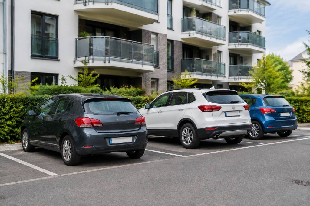 Loi stationnement residence privée : règles et droits en copropriété